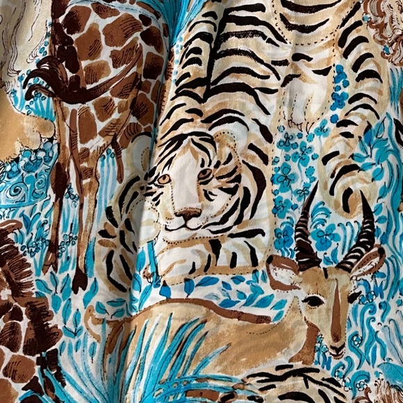 Lilly Pulitzer Elsa 100% Silk Blouse Lilly's Zoo Print M Smocked Timeless NWOT - Picture 9 of 16